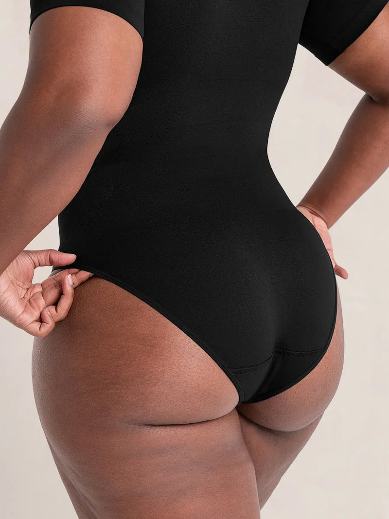 Body Modelador Manga Curta Preto